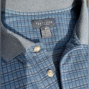 Van Heusen Blue Checkered Polo Shirt Mens size M! 💎